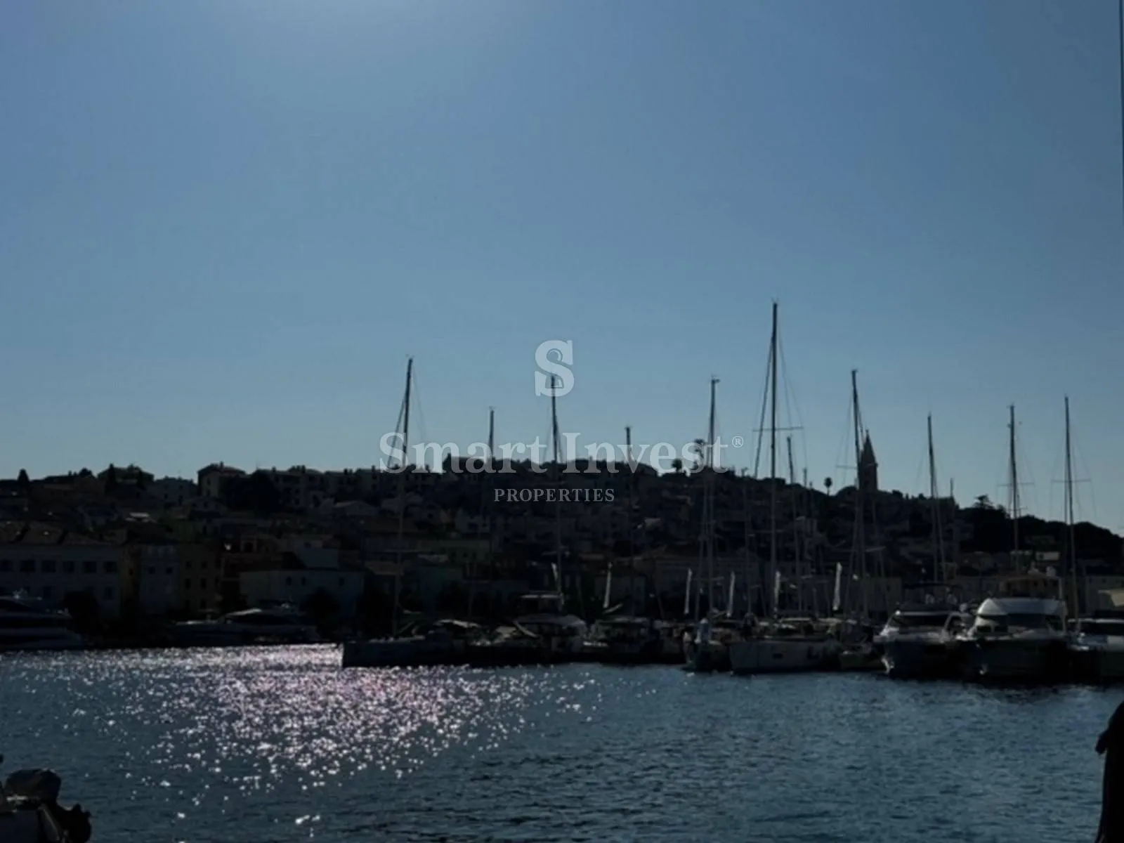 mali lošinj, zgrada i građevinsko zemljište prvi red uz more - slika 17