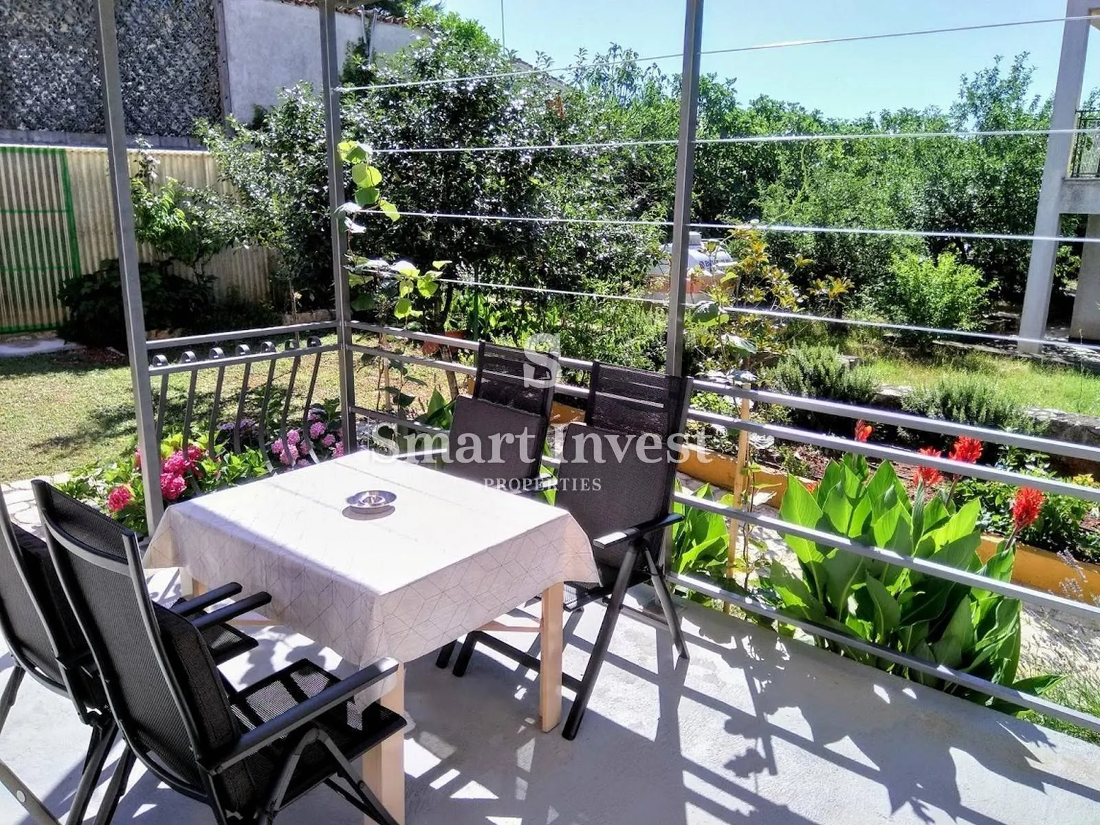 rovinj 7 km, pola kuće od 460 m2 - slika 7