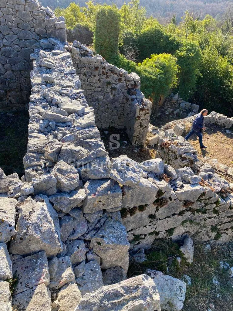 opatijska rivijera, teren od 3.282 m2 sa 7 starina i projektom, pogled na more - slika 16