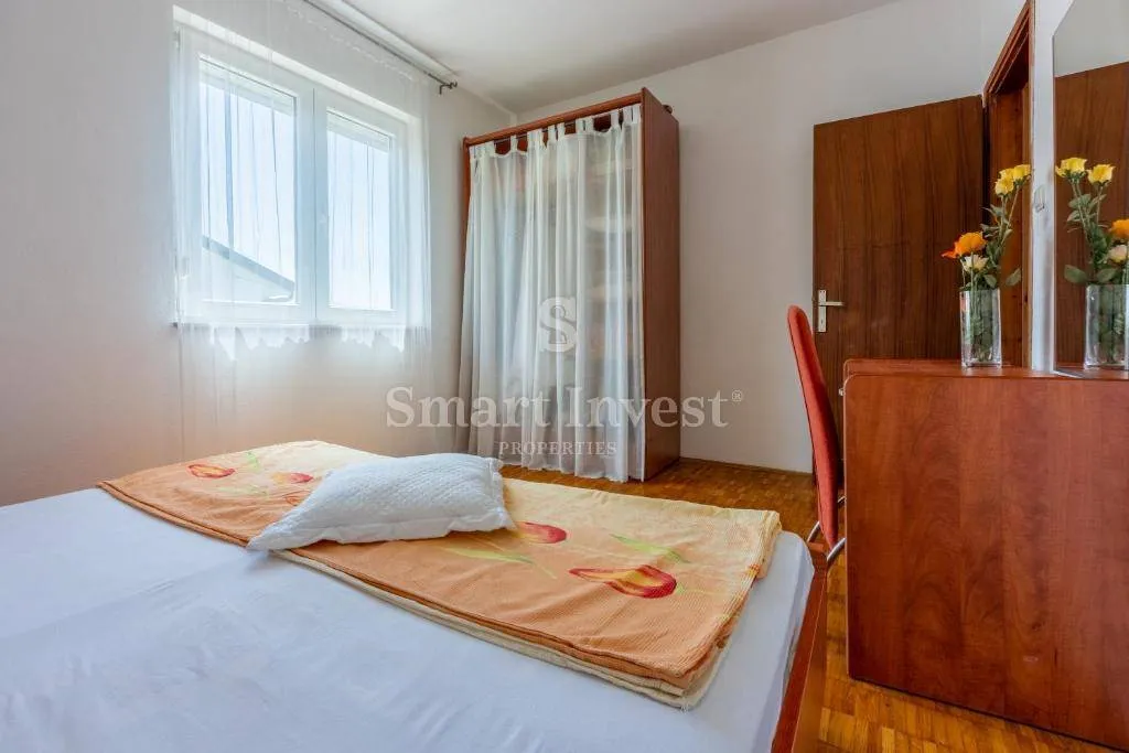 dramalj, kuća sa 5 apartmana i 2 garaže blizu mora - slika 21