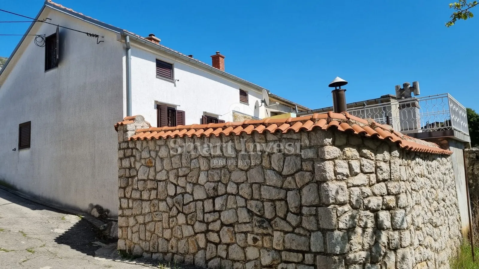 bribir, samostojeća kuća s dva stana - slika 2
