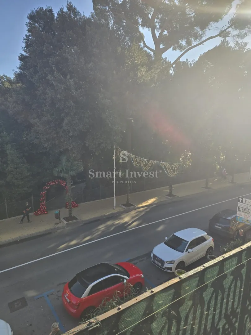 opatija - centar, prostran stan s balkonom, za najam - slika 4