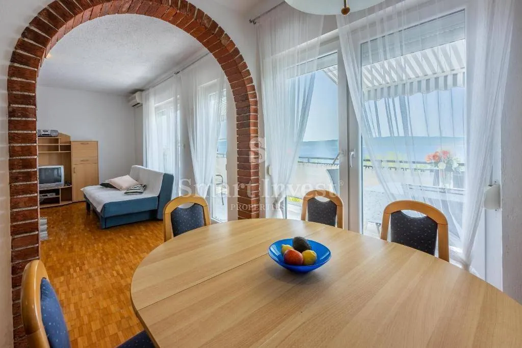 dramalj, kuća sa 5 apartmana i 2 garaže blizu mora - slika 13