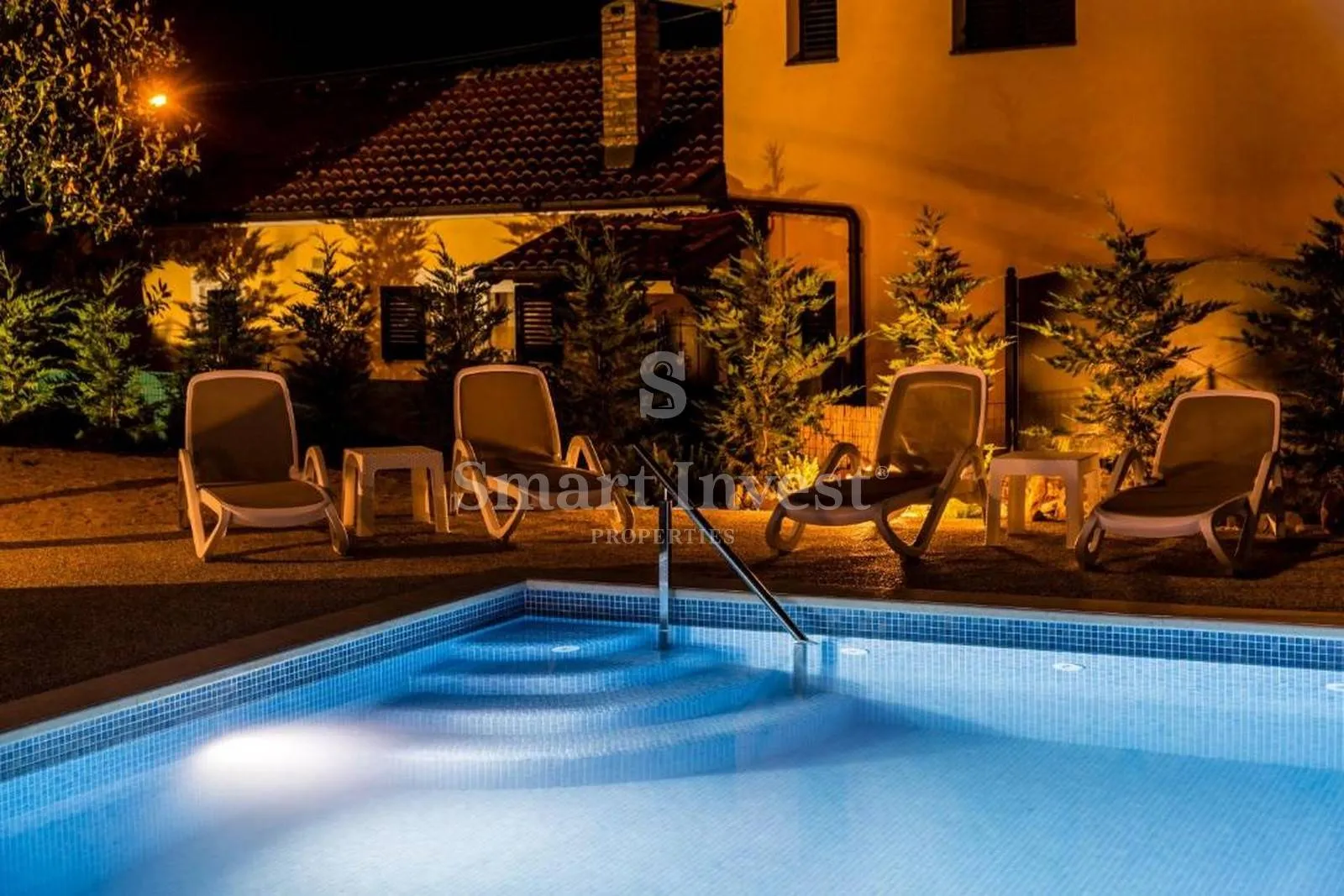 ika, prekrasna vila s bazenom i pogledom na more - slika 11
