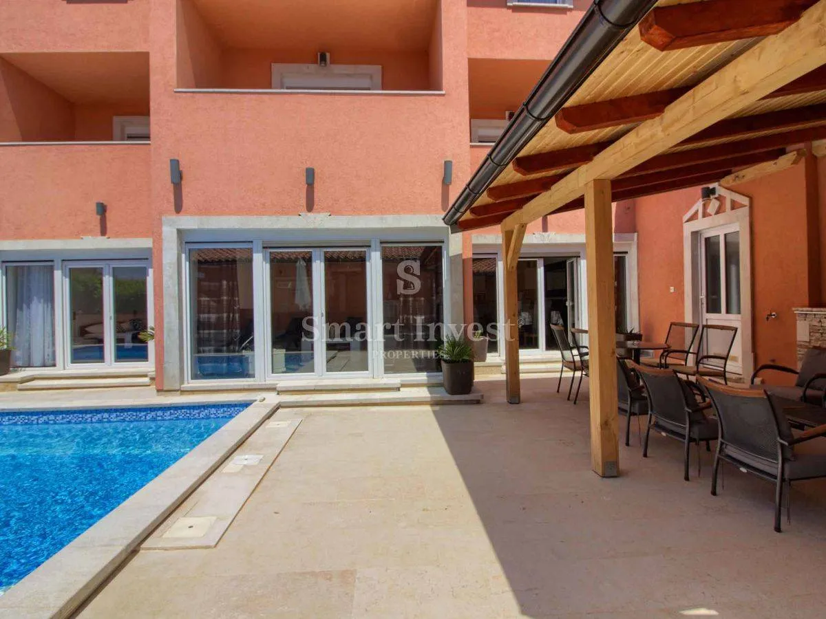 medulin, vila 5* s pogledom na more, 380 m2! - slika 20