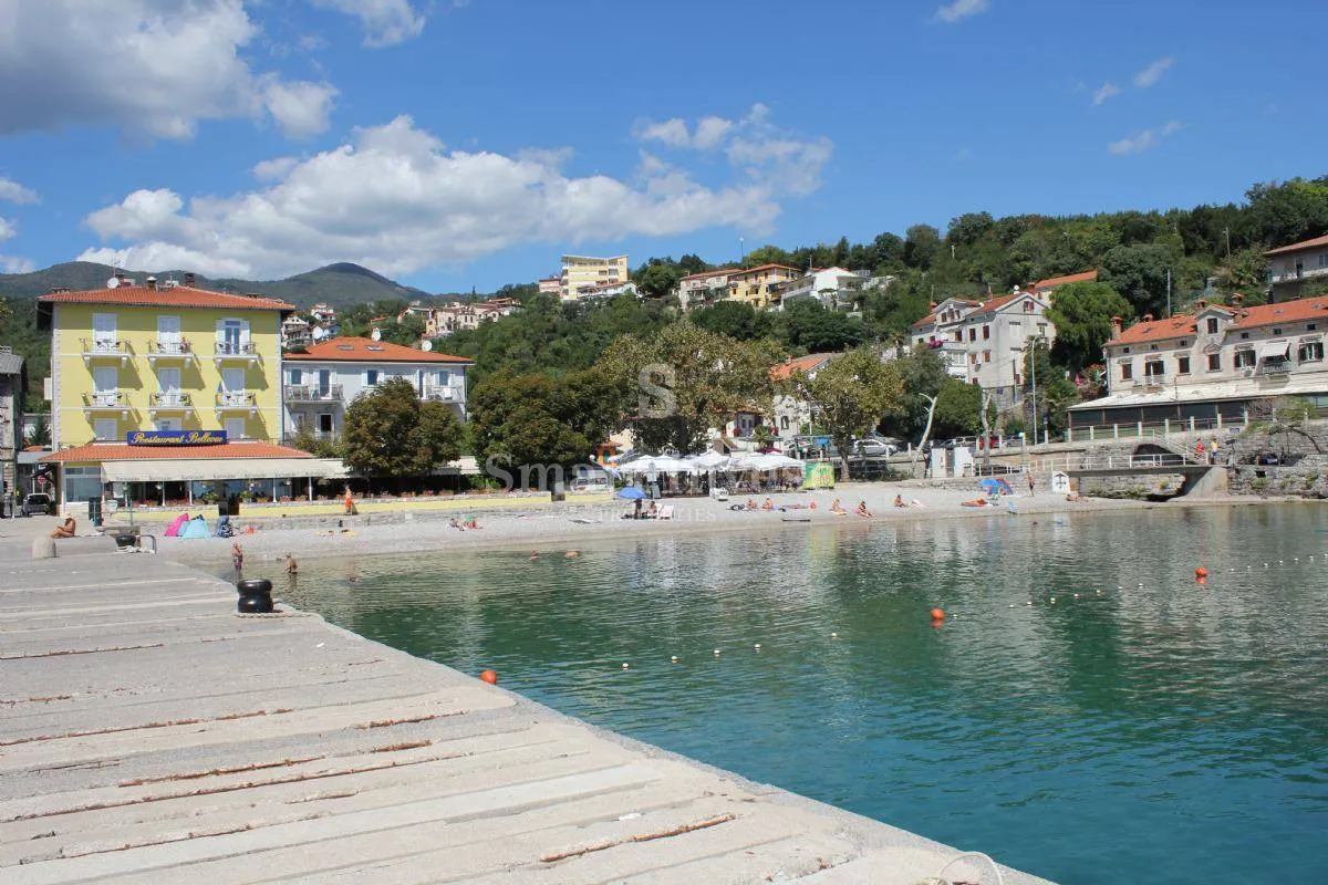 ika, poslovno turistička zgrada prvi red do mora - prodaja - slika 1