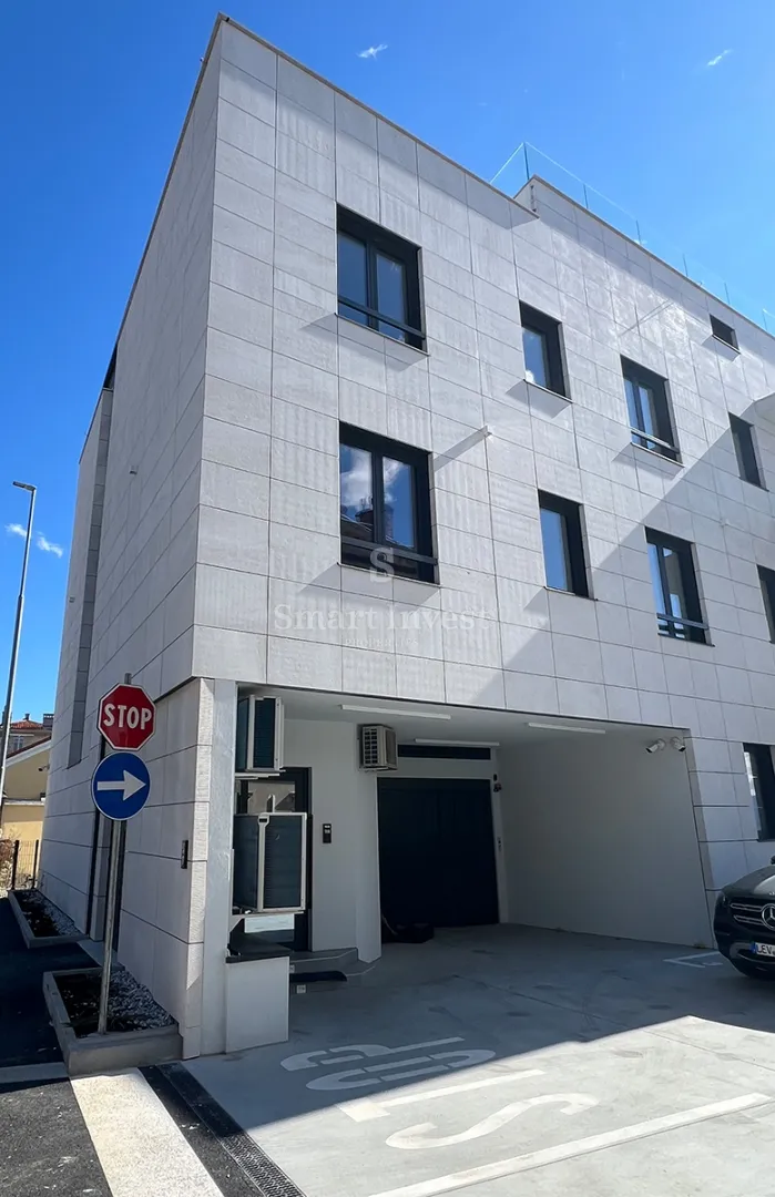 pećine, stan 3s+db s vrtom u novogradnji prvi red do mora (stan 5) - slika 11