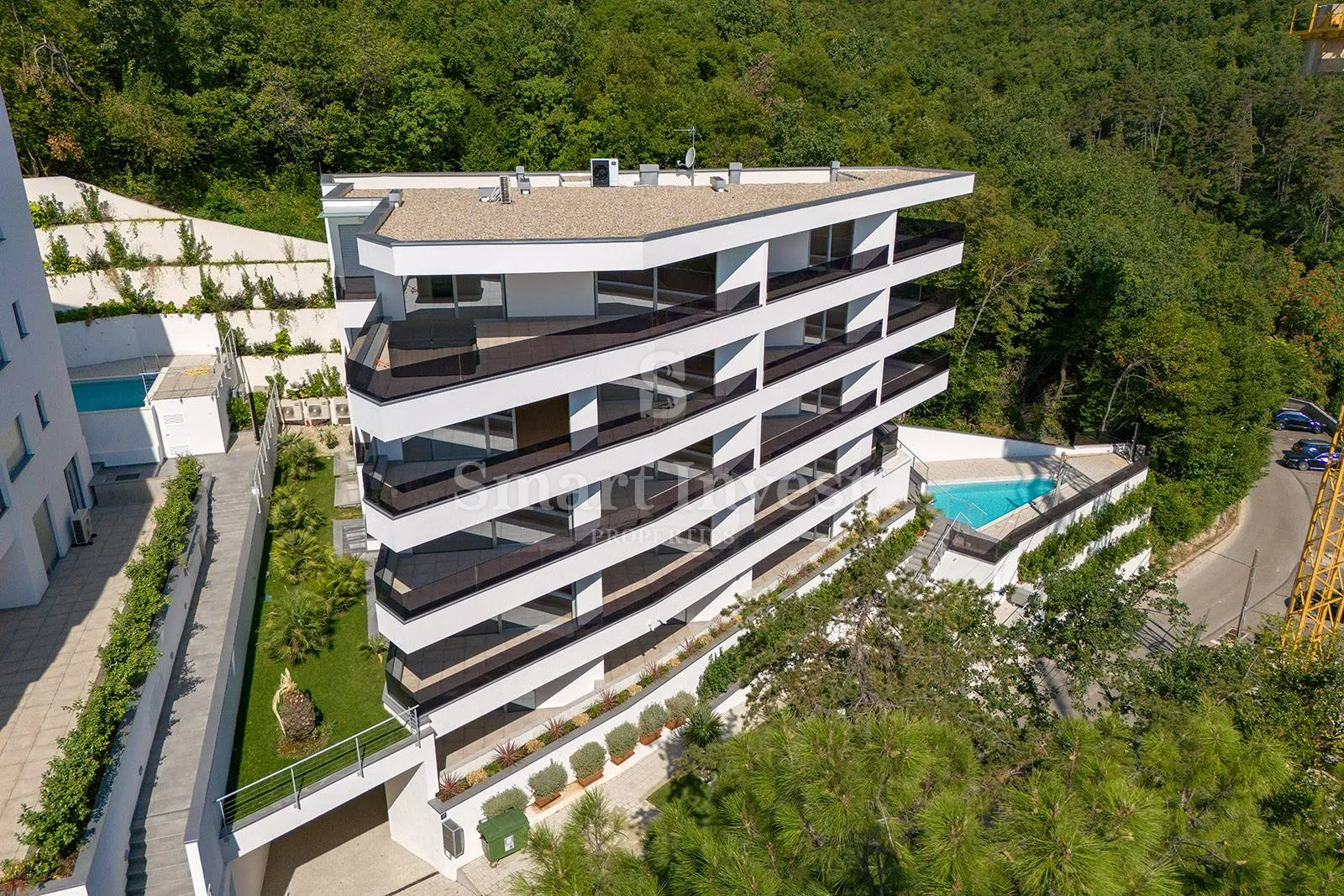 OPATIJA, luksuzna novogradnja s 7 stanova, bazenom i pogledom na more