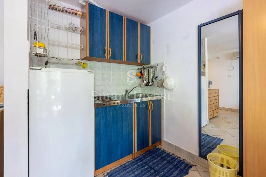 dramalj, kuća sa 5 apartmana i 2 garaže blizu mora - slika 12