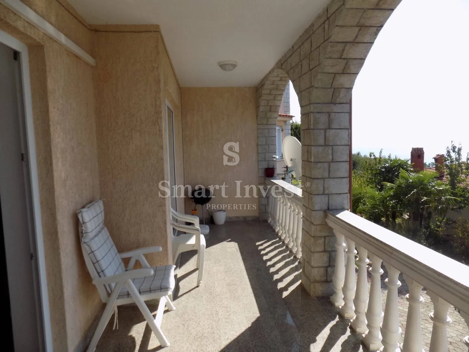 opatija-pavlovac, iznajmljuje se stan od 240 m2 - slika 13
