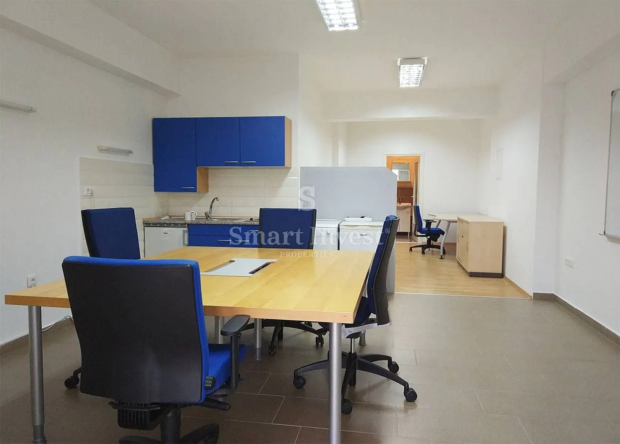 MARTINKOVAC, iznajmljuje se uredski prostor od 120 m2, s parkingom - Rijeka