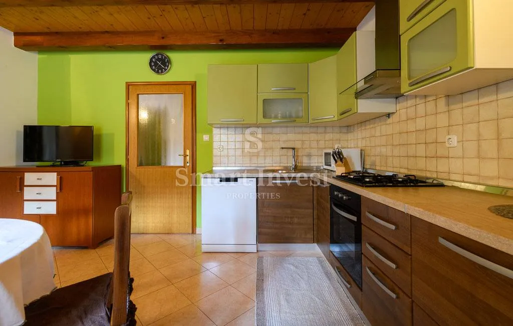 istra - gračišće, prekrasno renovirana kamena kuća - slika 11