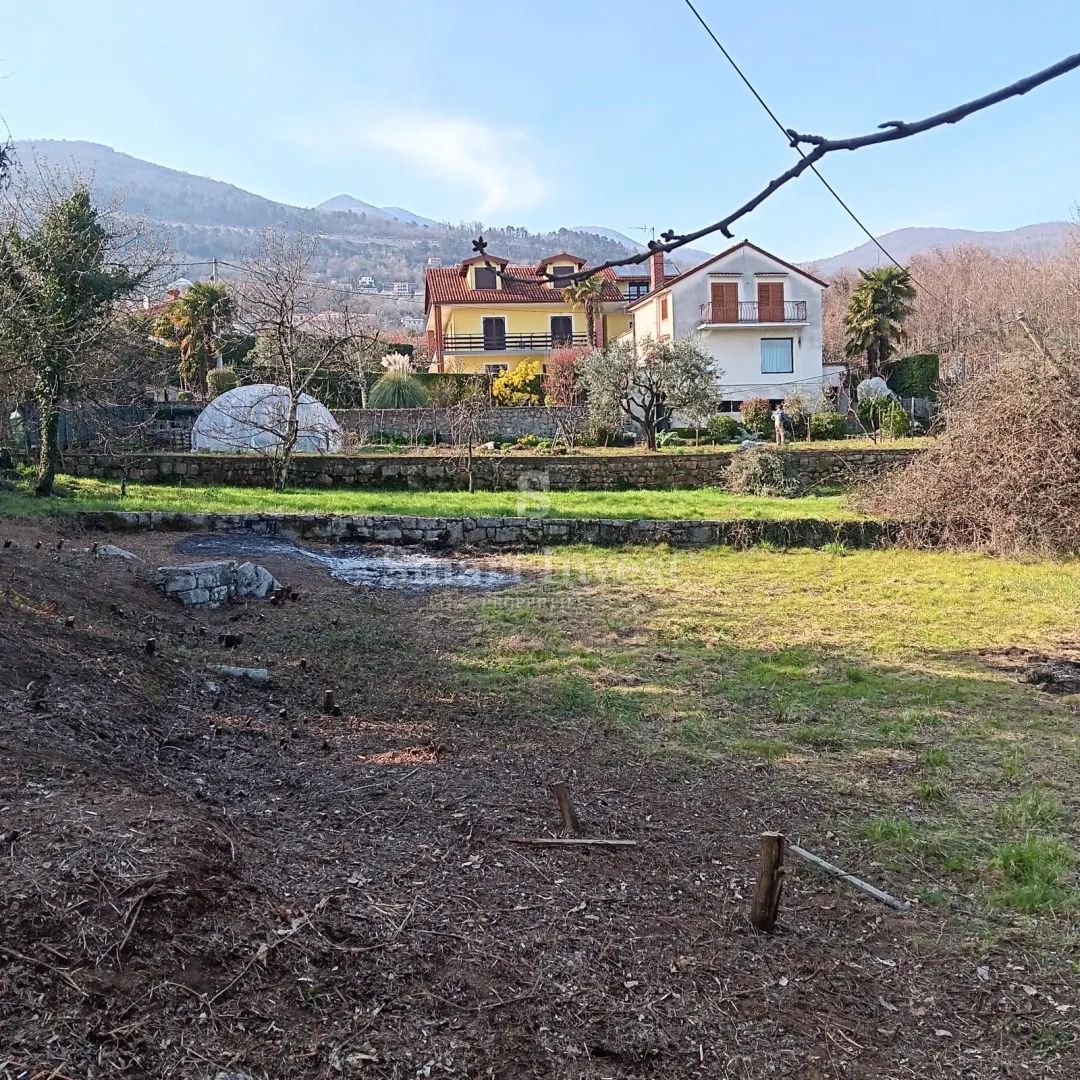 poljane, građevinsko zemljište od 1400 m2 - slika 9