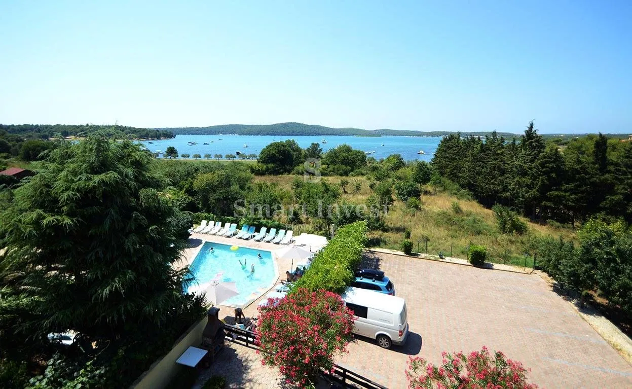 istra - medulin, apartmanska kuća s bazenom i pogledom na more - 400 m do mora! - slika 4