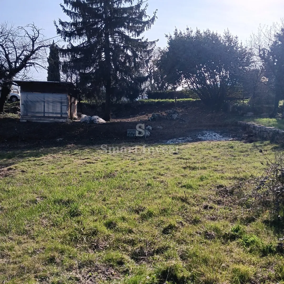 poljane, građevinsko zemljište od 1400 m2 - slika 13