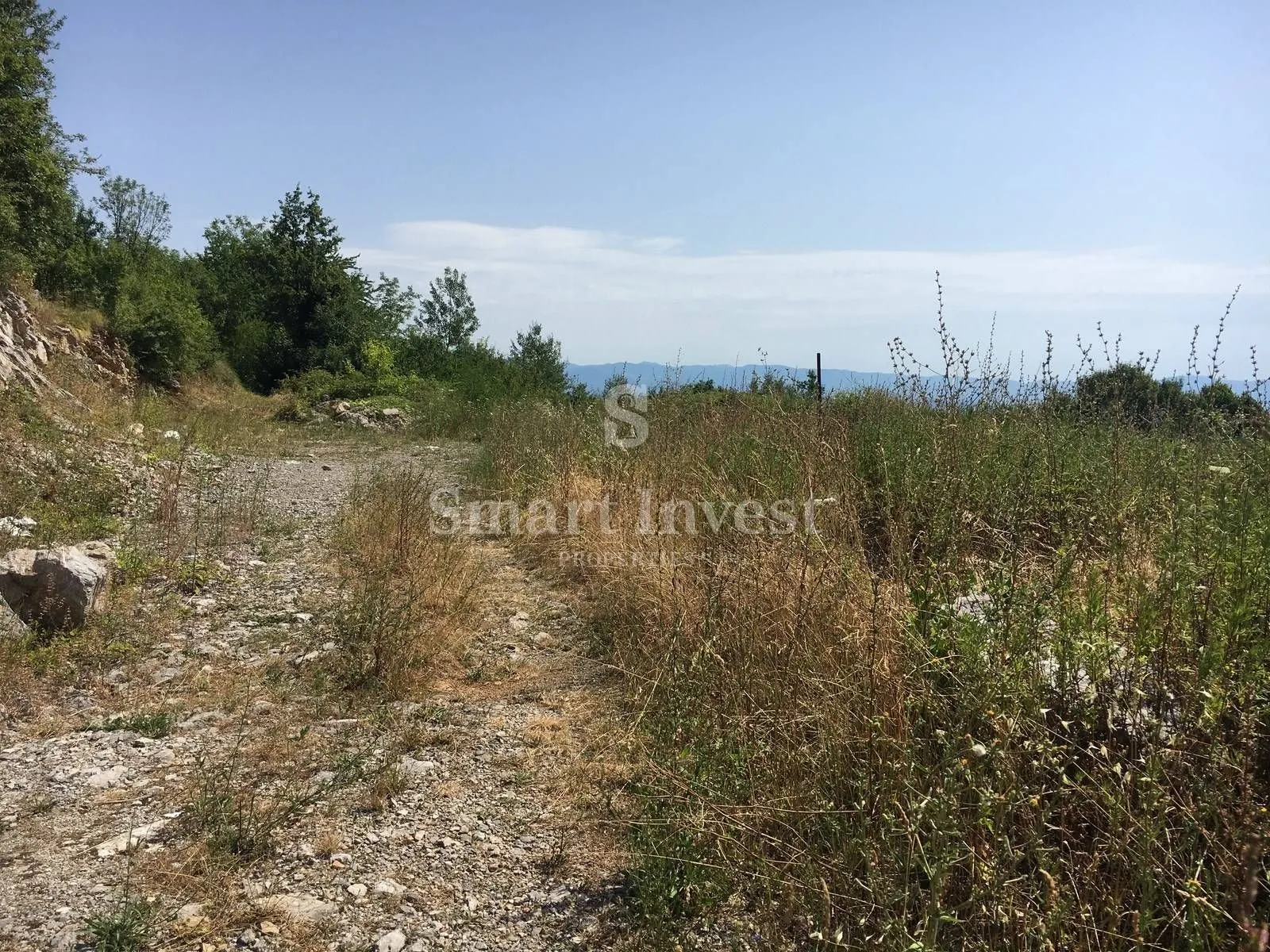bregi, teren s građevinskom dozvolom - slika 11