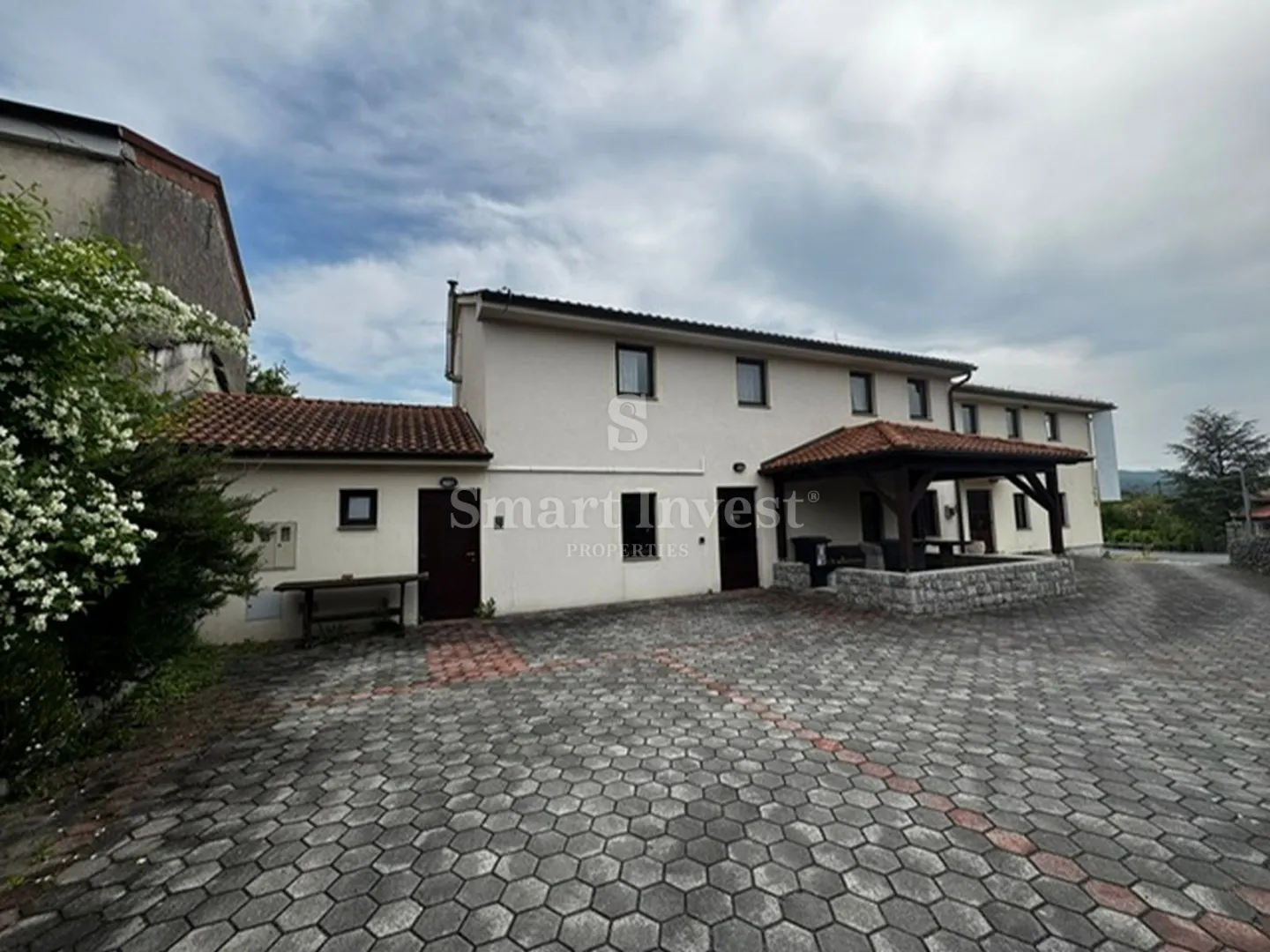 ŠAPJANE - MATULJI, kuća sa 2000 m2 parkinga - Šapjane, Matulji