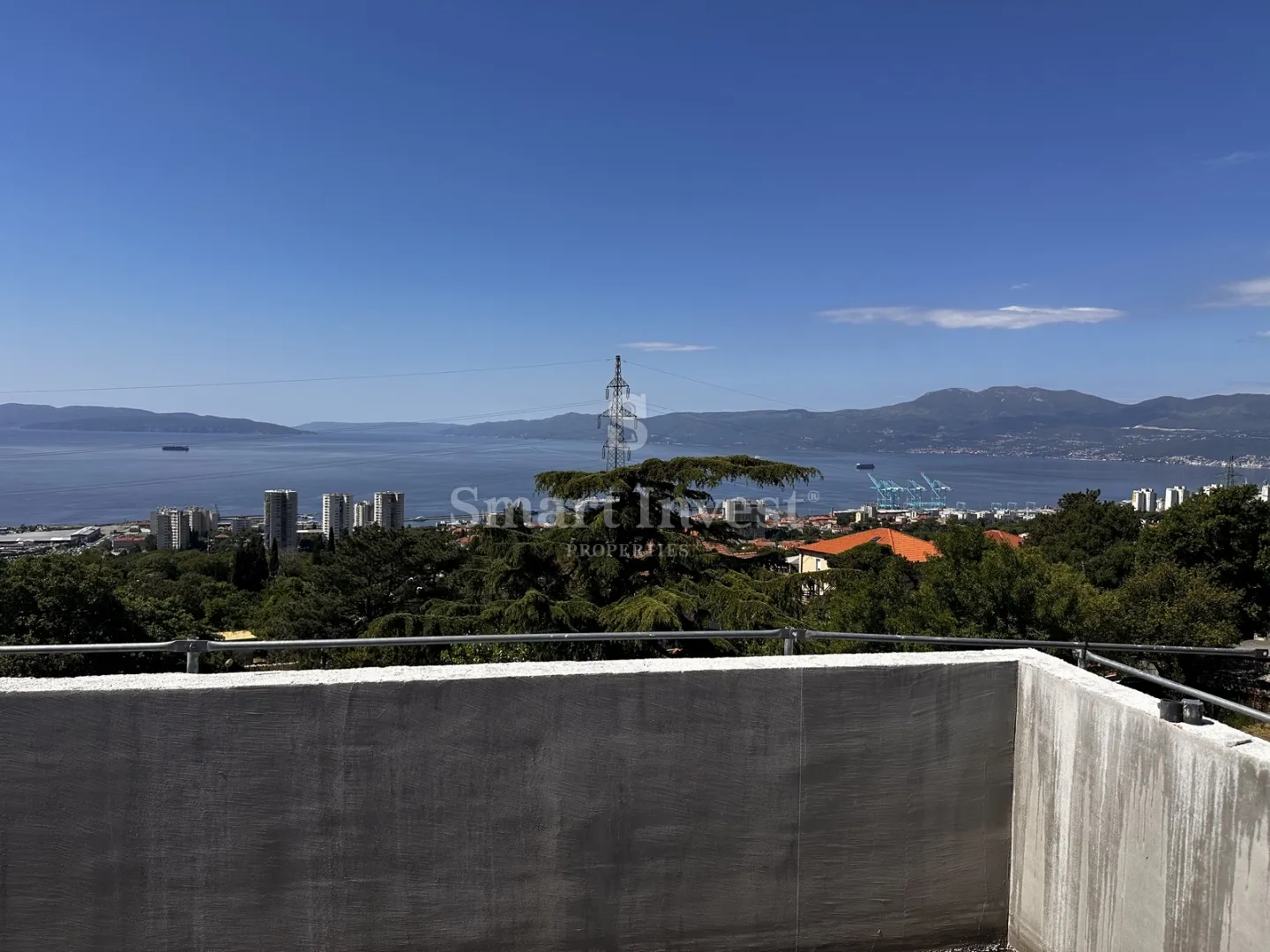 rijeka - pulac, vrhunski stan s krovnom terasom, bazenom i pogledom na more! - slika 20