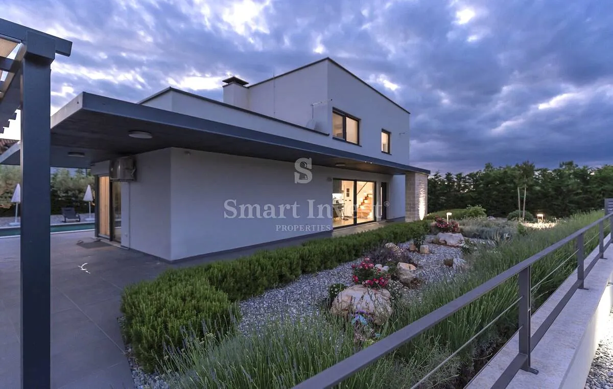 poreč, vila s bazenom, wellnessom i pogledom na more - slika 46
