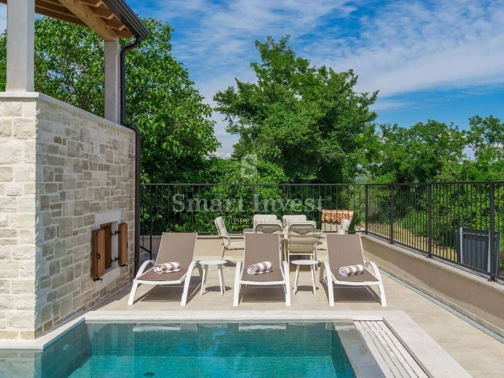 buje, kamena villa s bazenom i pogledom na more - slika 11