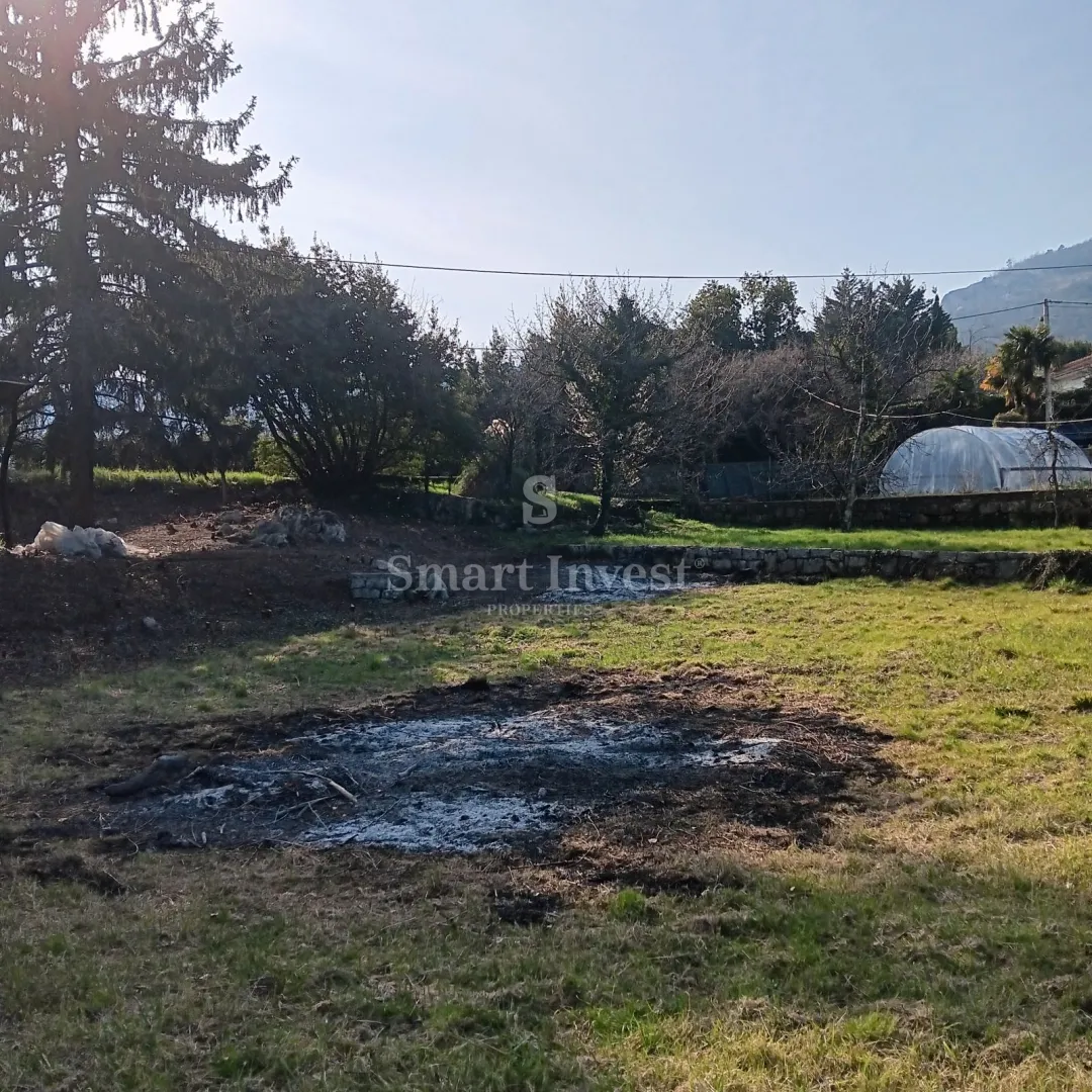 poljane, građevinsko zemljište od 1400 m2 - slika 5