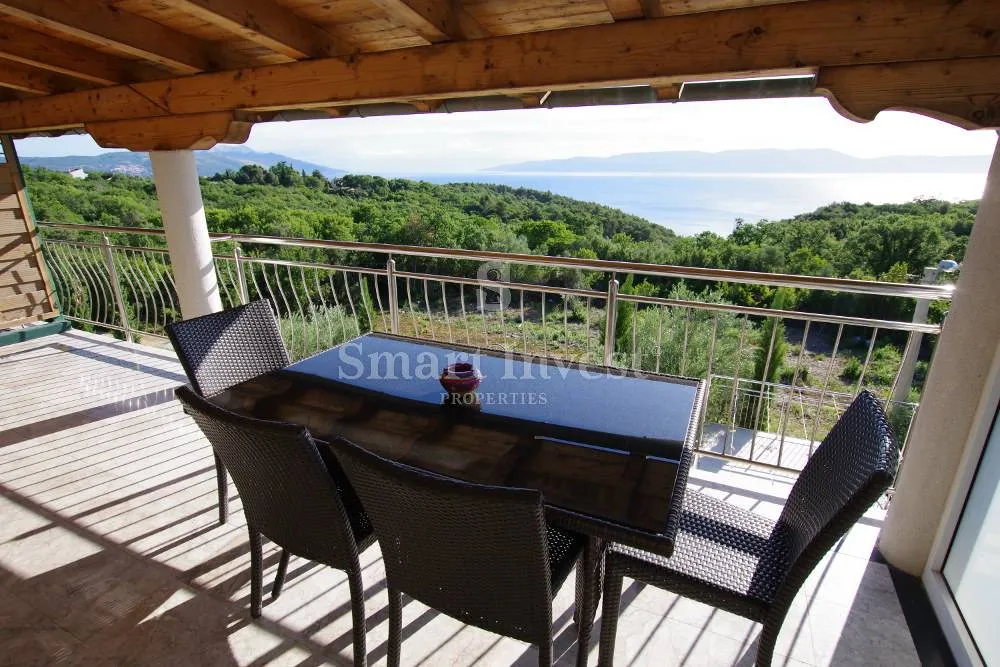 istra, kuća 450 m2 - 8 apartmana, bazen i pogled na more! - slika 2