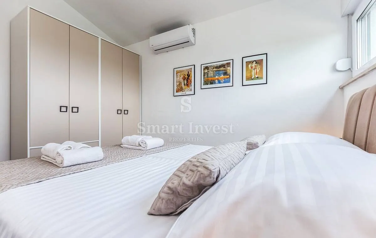 poreč, vila s bazenom, wellnessom i pogledom na more - slika 32