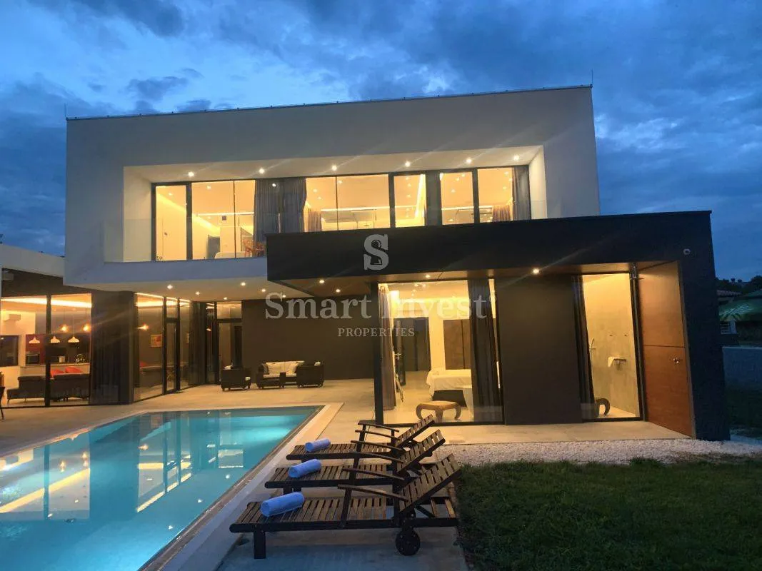 ližnjan, moderna arhitektonska vila s pogledom na more - slika 29