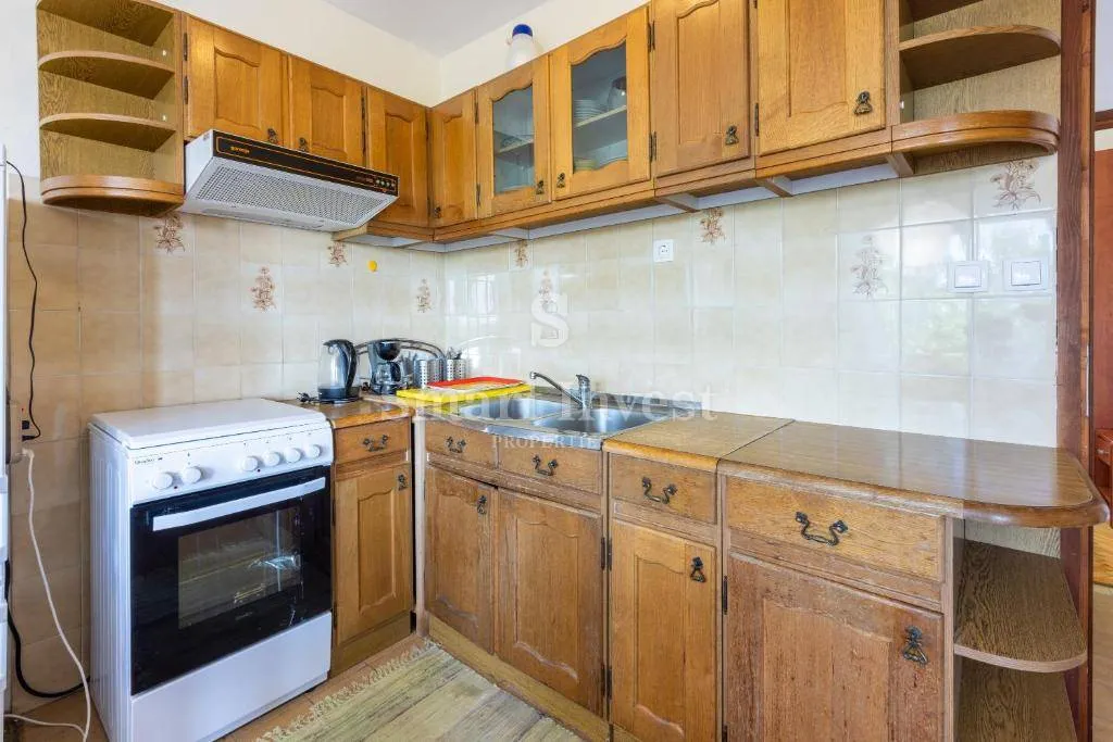 dramalj, kuća sa 5 apartmana i 2 garaže blizu mora - slika 35