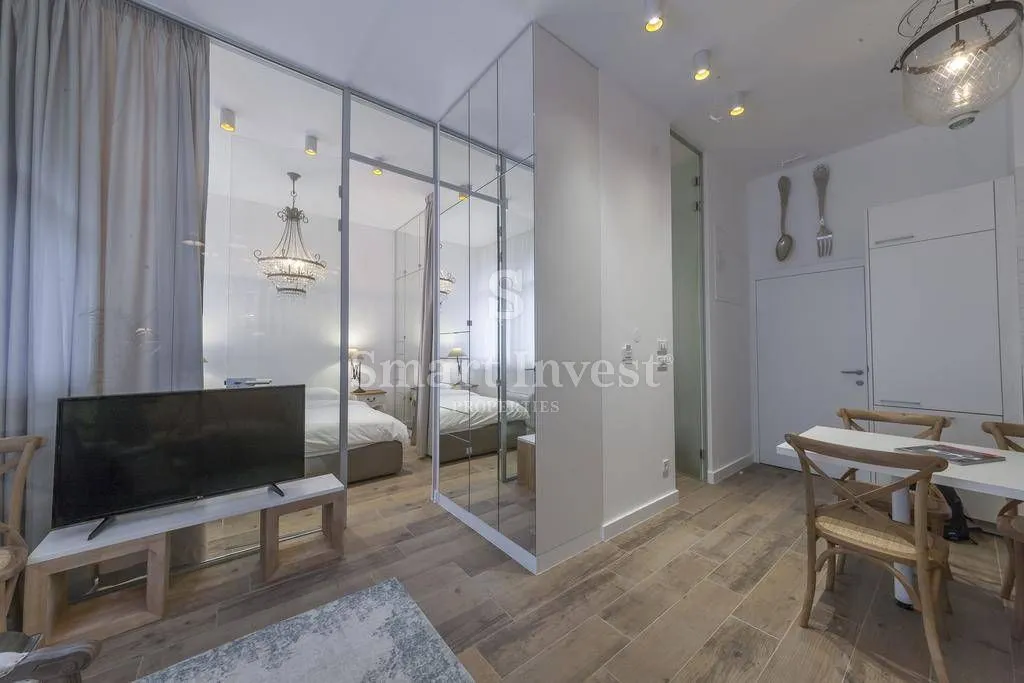 opatija - centar, etaža s 5 apartmana, 150 m od mora - slika 10