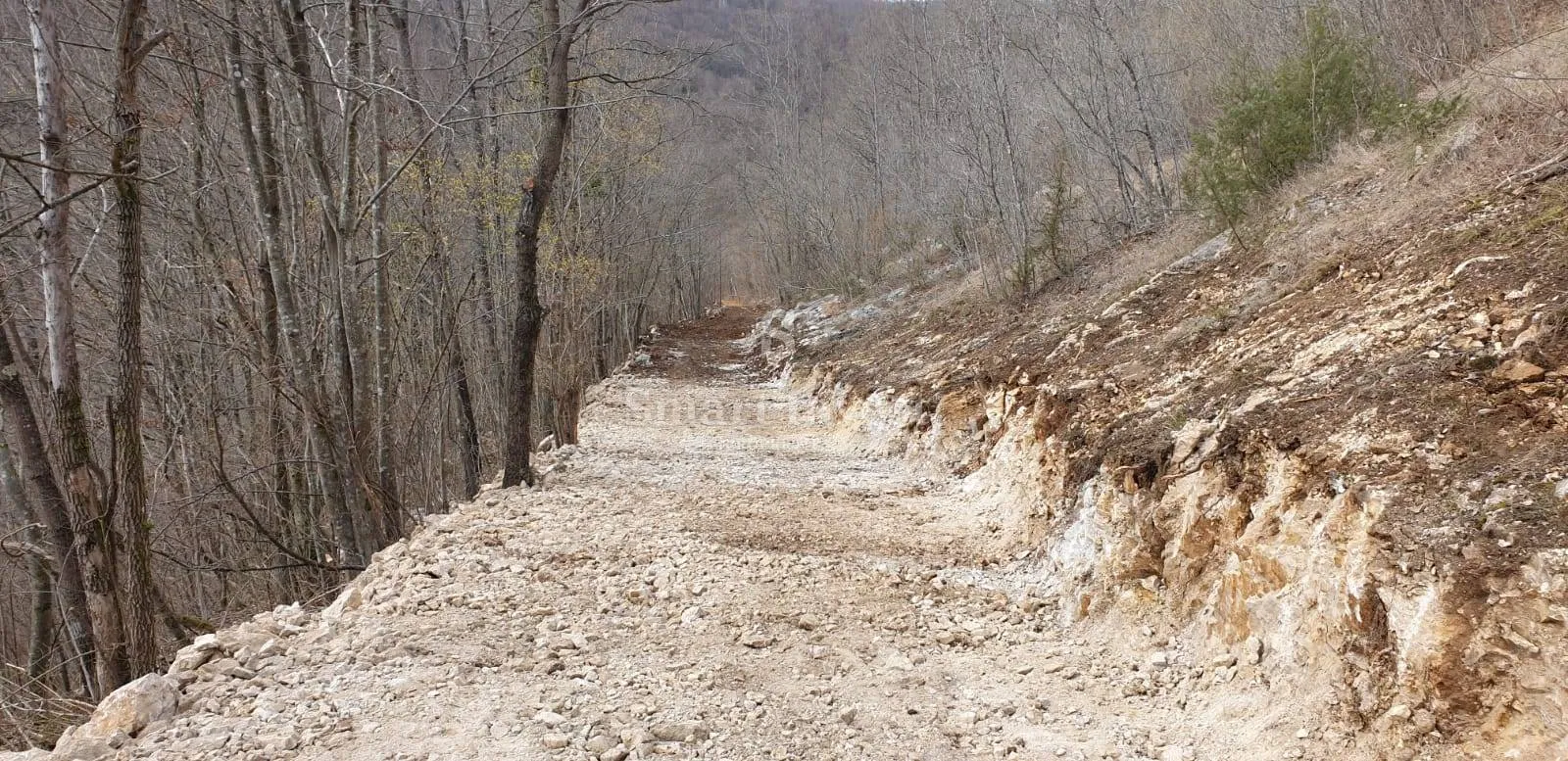 slunj - plitvice, mlin i 5 objekata na korani, 20000 m2! prilika! - slika 16