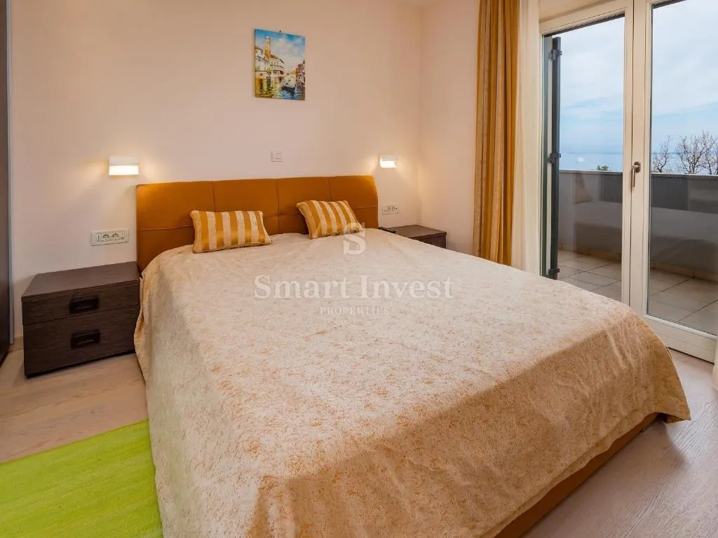 mošćenička draga, vila uz more s 6 apartmana i velikom okućnicom - slika 15