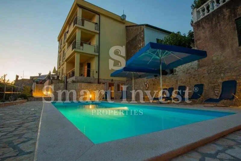 novi vinodolski, apartmanska kuća od 400 m2 - slika 2