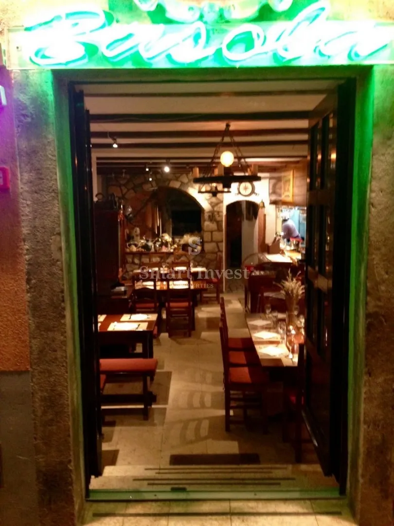cres, kuća s apartmanima i restoranom - slika 7