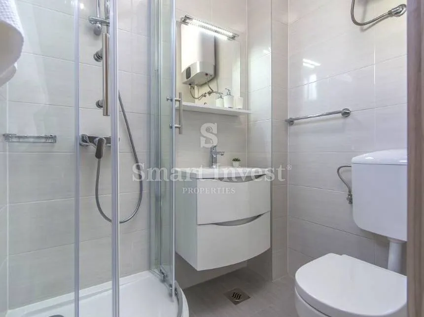 poreč, prekrasna vila s bazenom, 300 m do mora! - slika 24