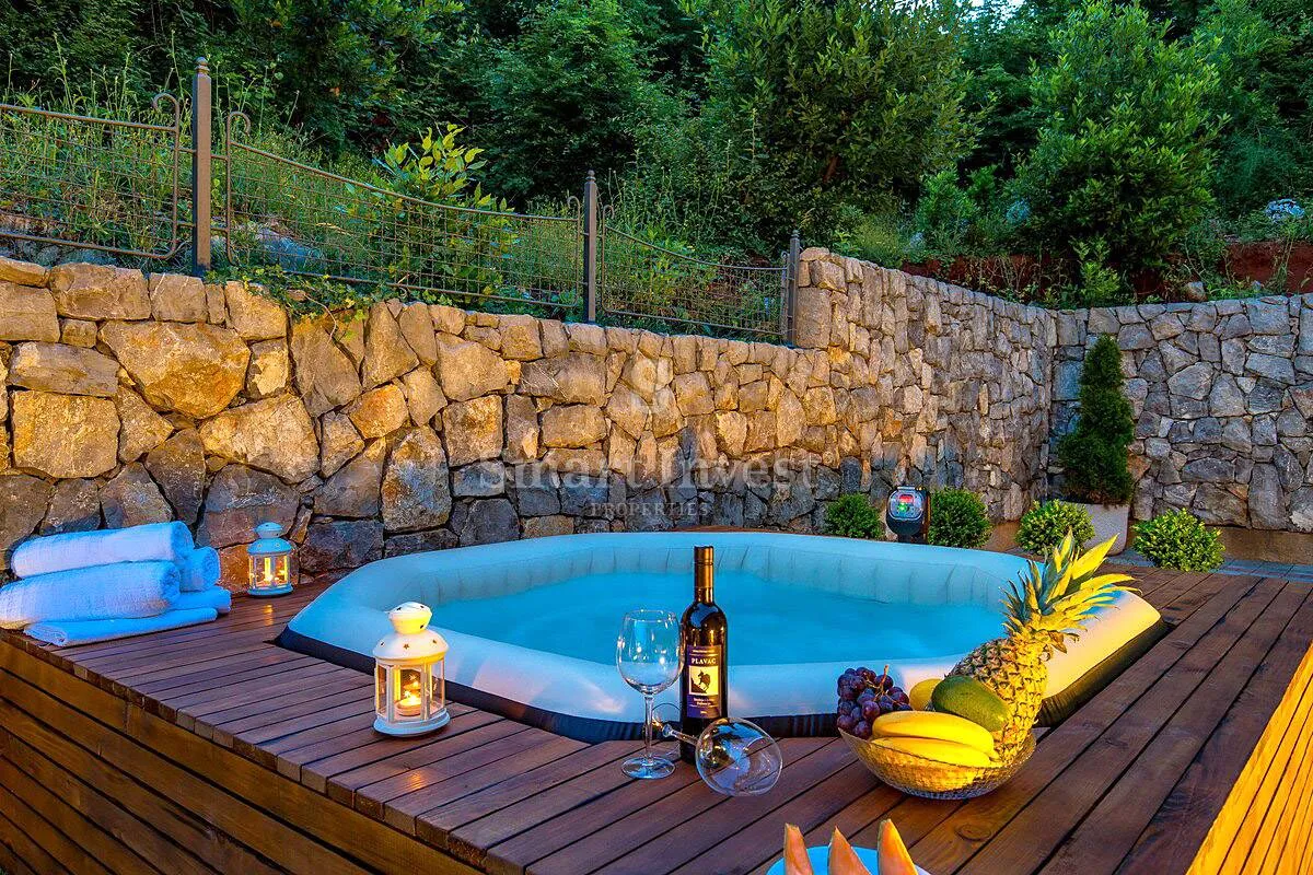 opatija okolica, prekrasna vila s bazenom i pogledom na more u mirnom okuženju, prodaja - slika 10