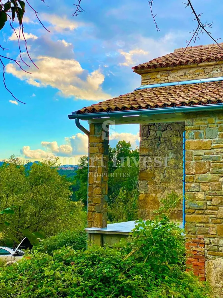 ISTRA - CEROVLJE, obnovljena kuća s maslinikom - Draguć, Cerovlje