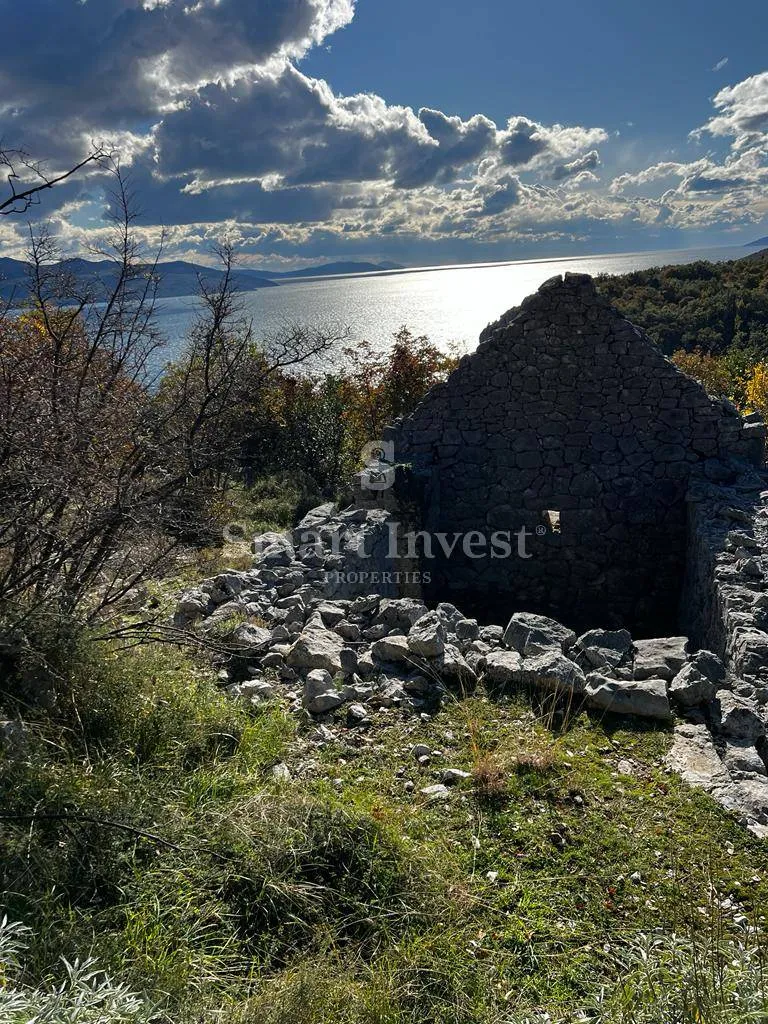 opatijska rivijera, teren od 3.282 m2 sa 7 starina i projektom, pogled na more - slika 9