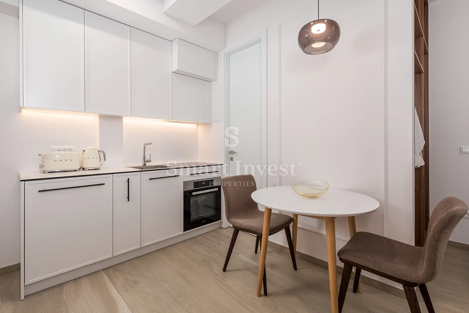 OPATIJA – CENTAR, luksuzna garsonijera u vili 1. red do mora (A19)