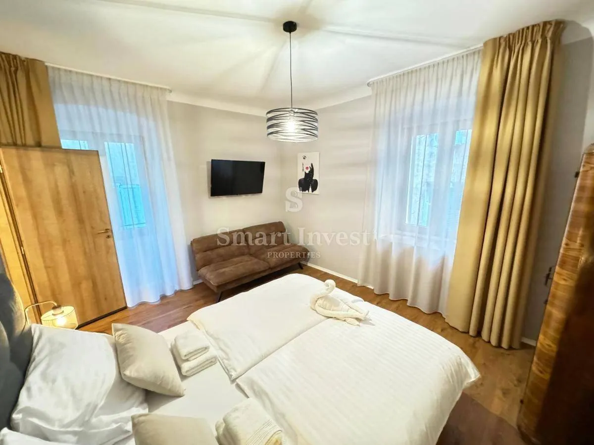 rijeka - korzo, dva apartmana s uhodanim poslom - slika 12
