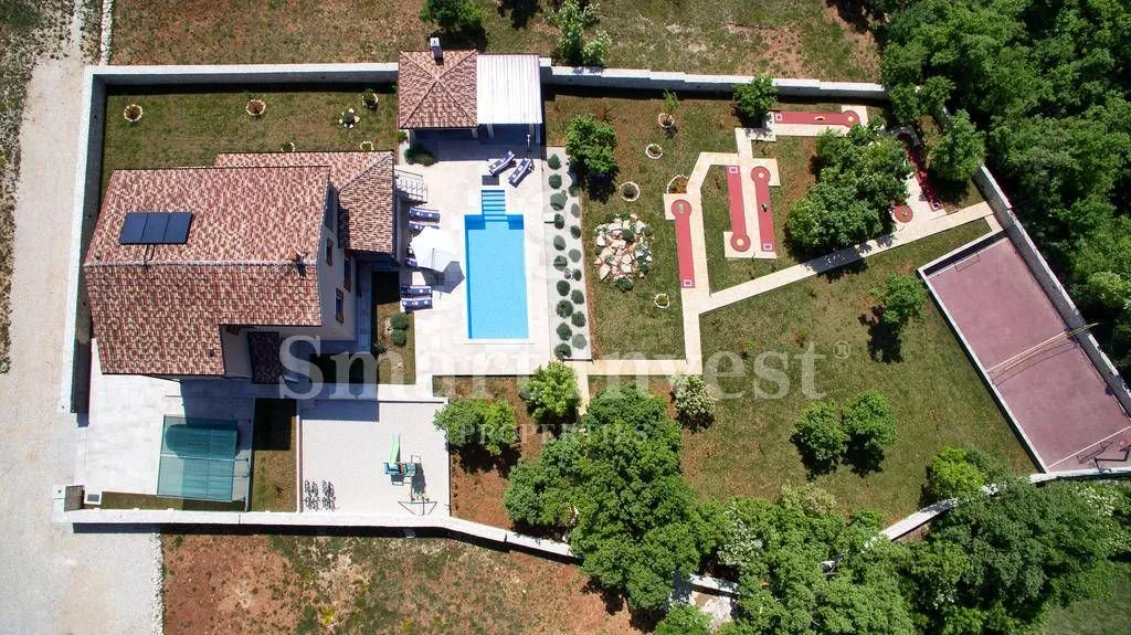 Istra, Prekrasna Kuća S Bazenom Za 10-12 Osoba Na 2000 M2 - Svetvinčenat