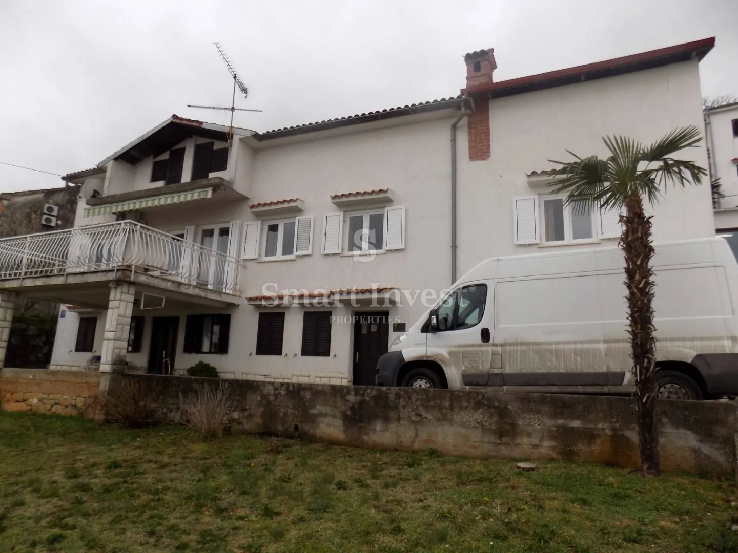 opatija, samostojeća kuća od 300 m2 s građevinskim terenom od 1812 m2 - slika 2