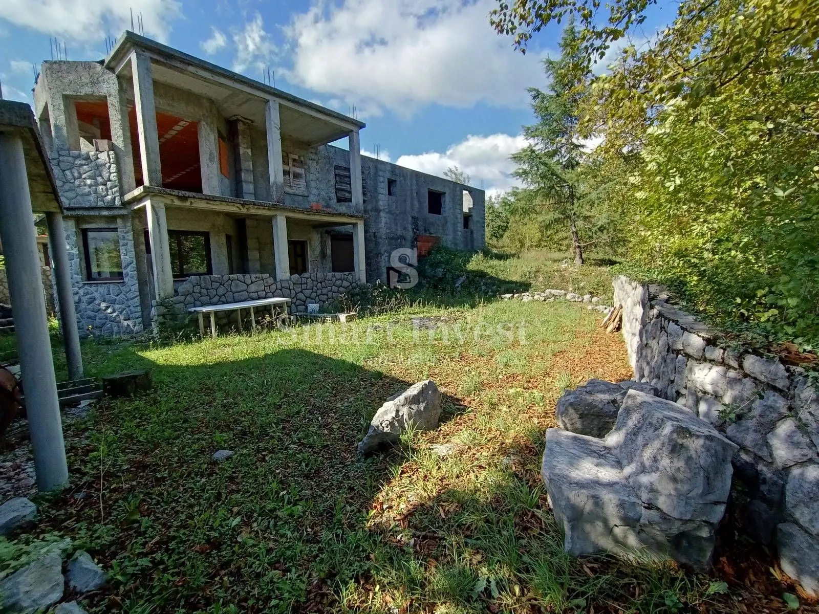 rešetari, građevinsko zemljište od 4817 m2 sa započetom gradnjom, prilika za investiciju - slika 2
