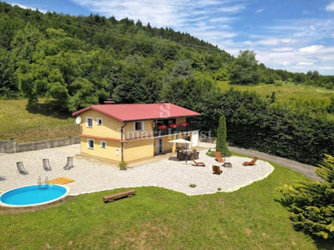 vrbovsko, kuća s bazenom i okućnicom od 6200 m2 - slika 1