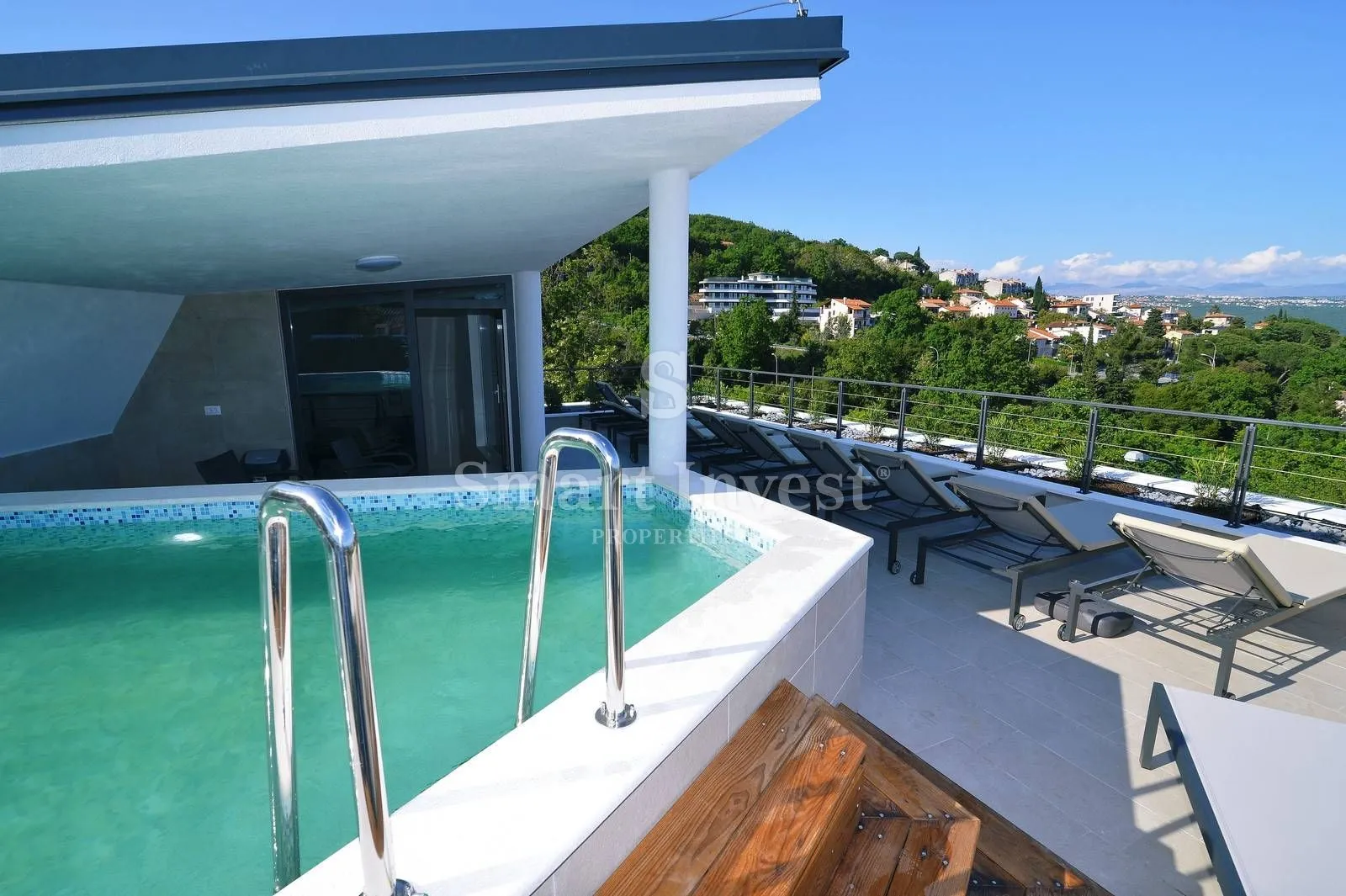 opatija centar, luksuzna vila sa 6 stanova i predivnim pogledom na kvarner - slika 12