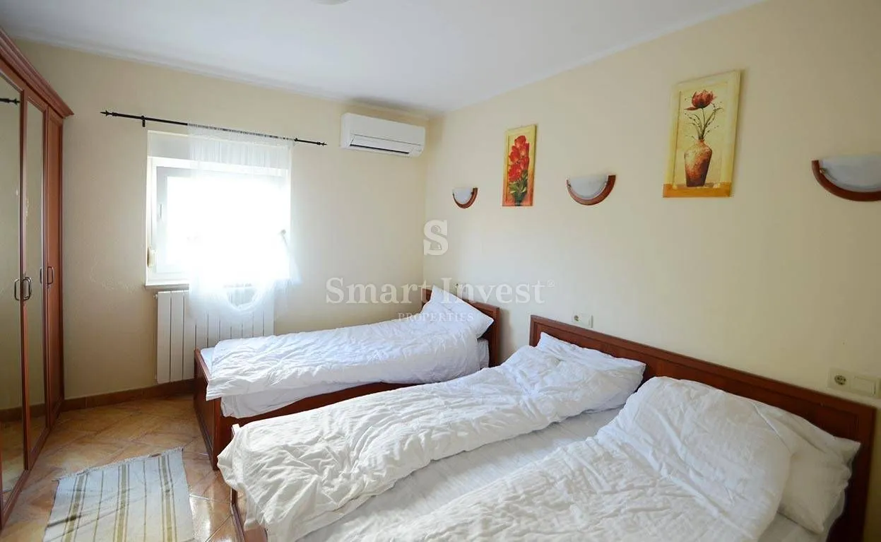istra - medulin, apartmanska kuća s bazenom i pogledom na more - 400 m do mora! - slika 12
