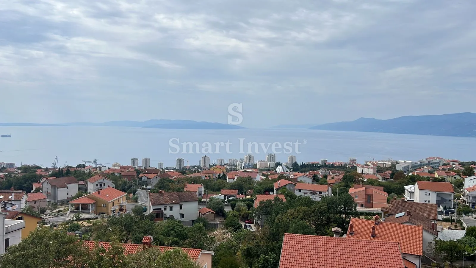 gornji zamet, odličan stan 2s+db s pogledom na more i parkingom - slika 12