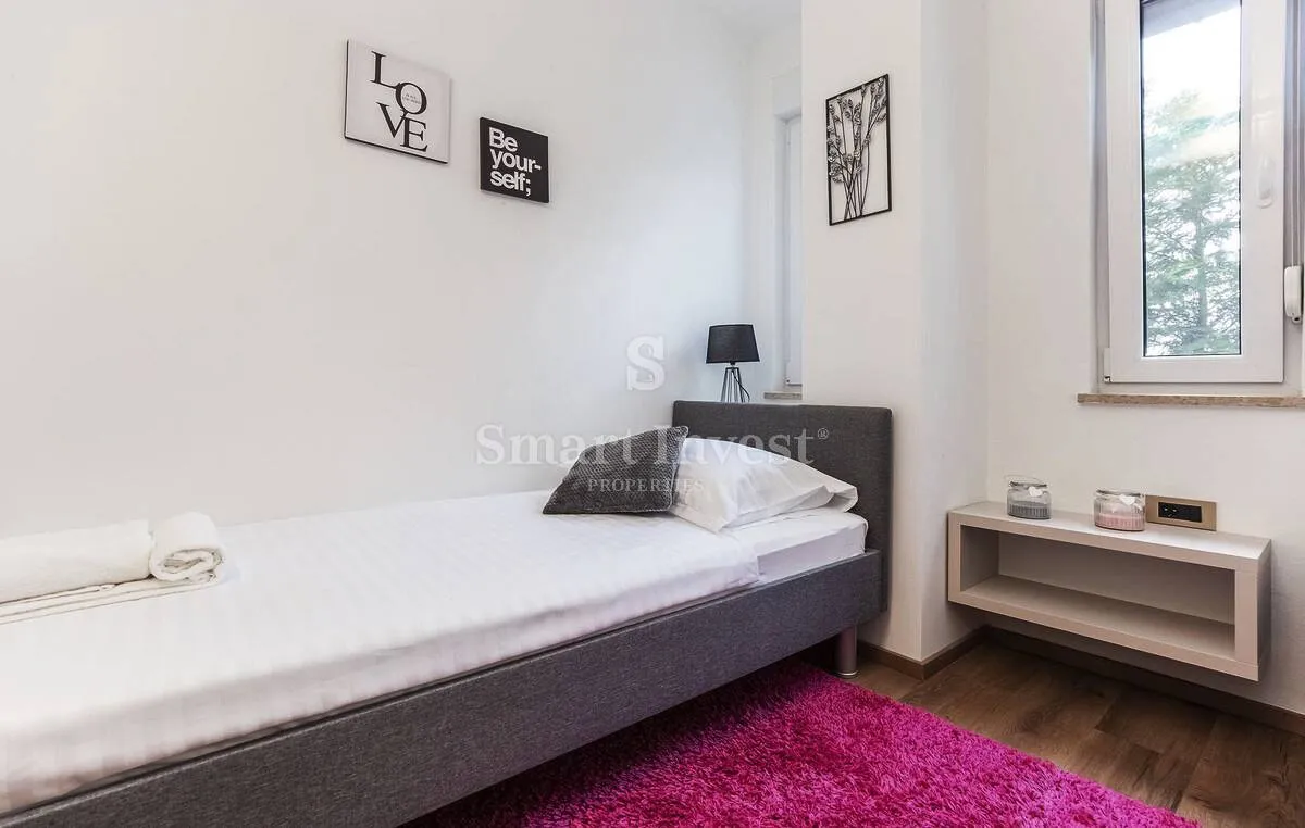 poreč, vila s bazenom, wellnessom i pogledom na more - slika 25