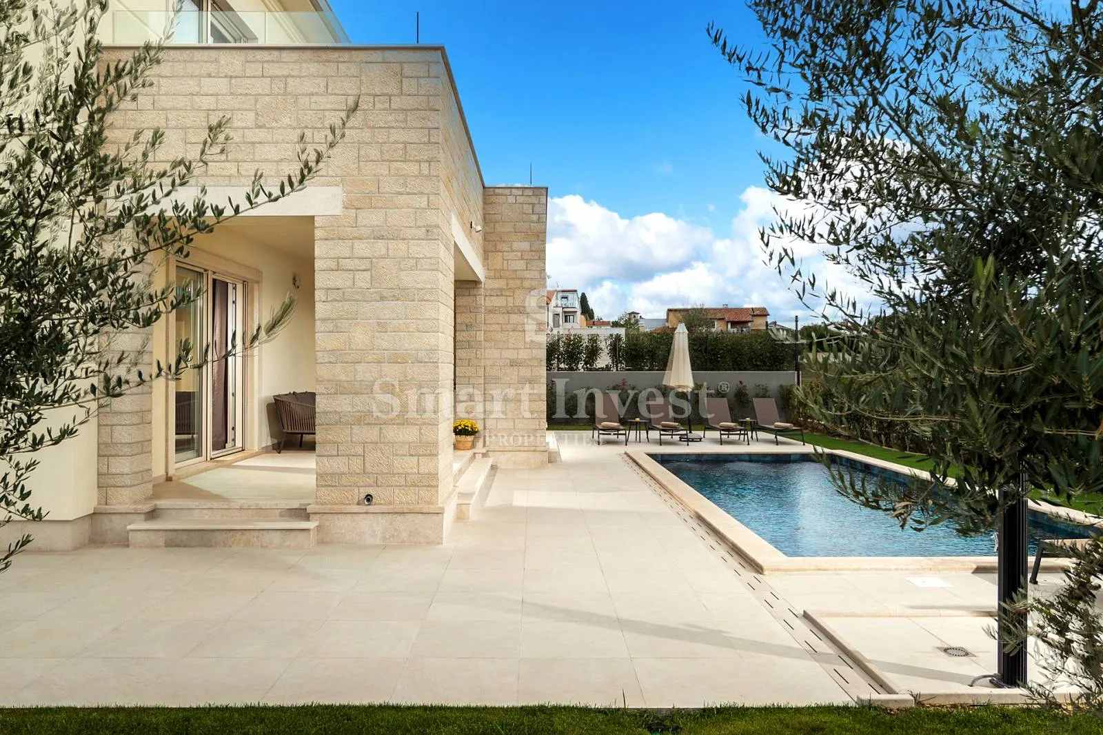 istra - poreč, moderna prostrana villa s bazenom blizu mora, prodaja - slika 9