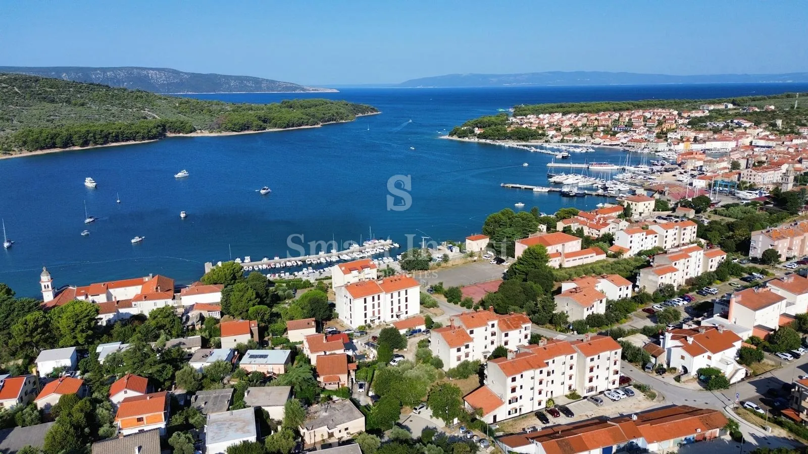 cres, stan 3s+db s pogledom na more i vrtom u novogradnji u blizini mora i centra (g2-s3) - slika 5